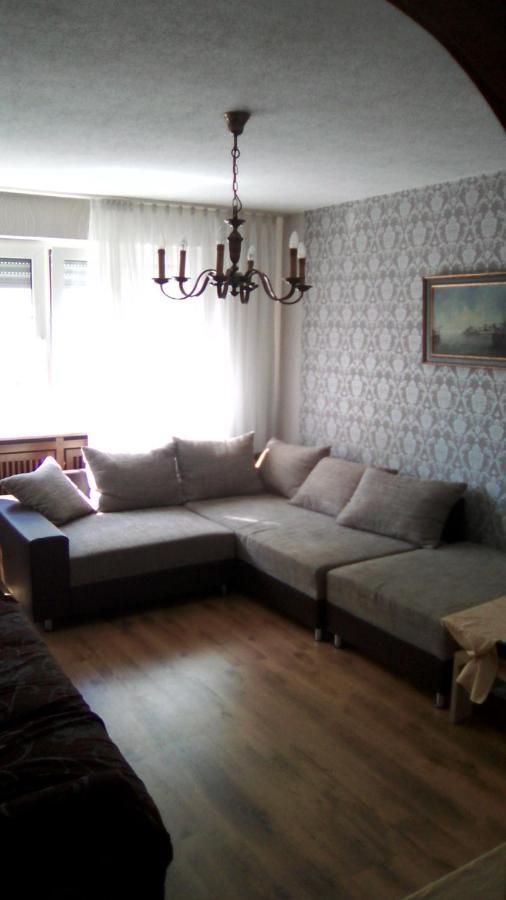 Mosel Ferienwohnung Zell an der Mosel Bagian luar foto